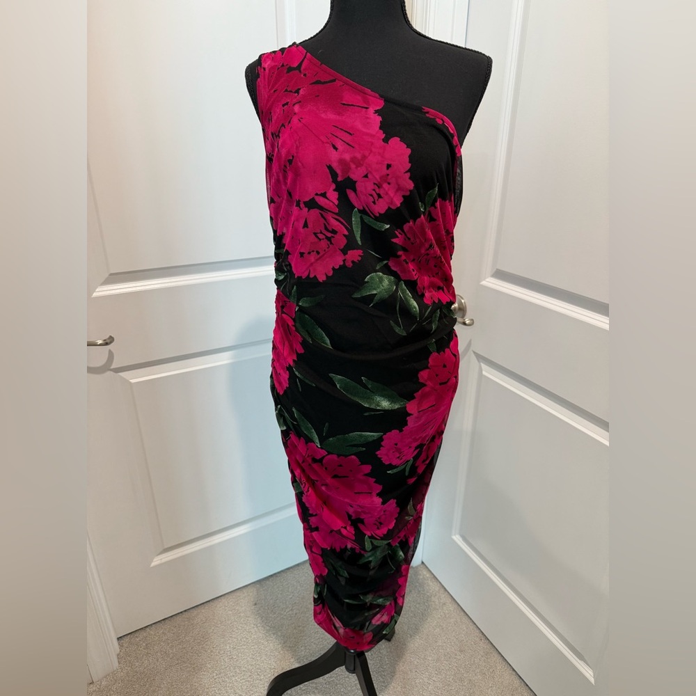 Fashion Nova flower print dress